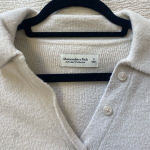 Abercrombie sweater